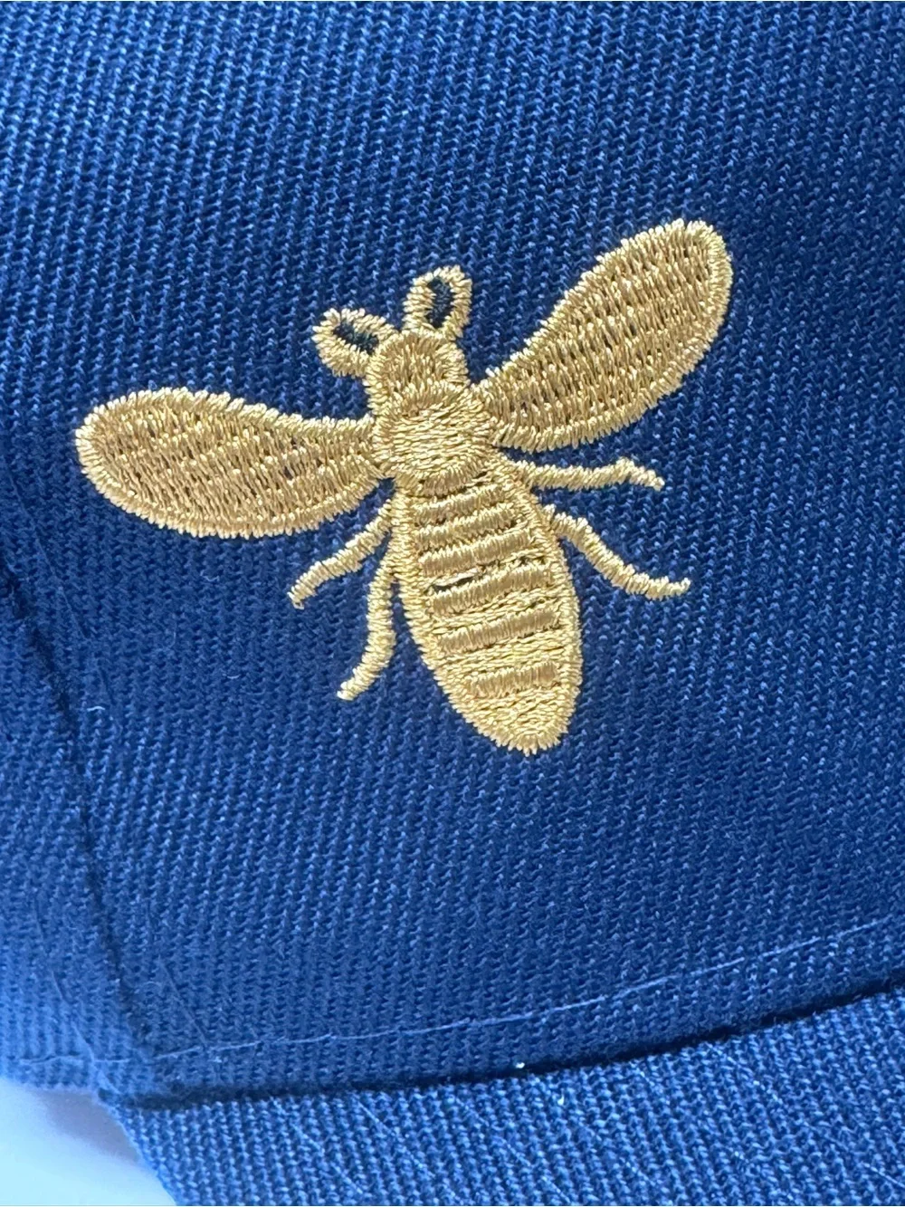 🐝RESTOCKED EMBROIDERED BEE DENIM HAT UNISEX